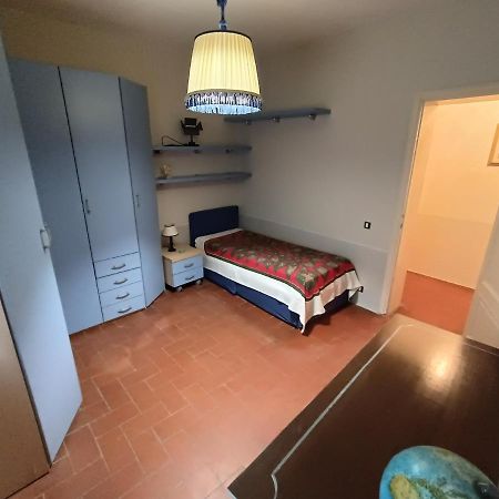 Cozy Apartment Near The City Walls Лукка Экстерьер фото